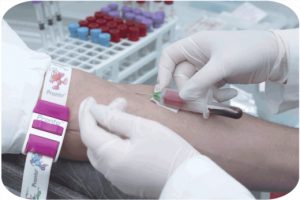 взятие анализа крови из вены